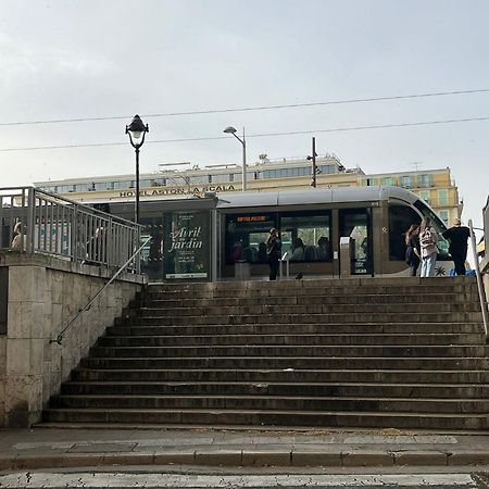 Studette En Plein Coeur Du Vieux 니스 외부 사진